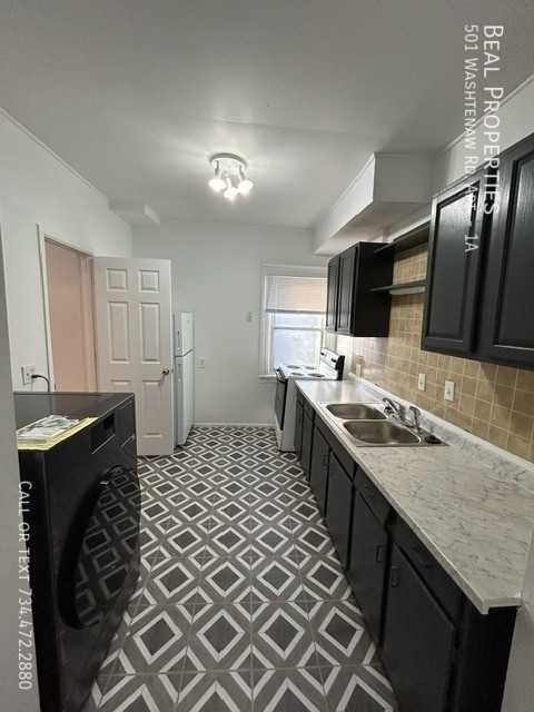 501 Washtenaw Rd #1A - Photo 6 of 18