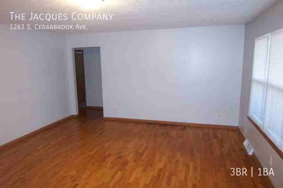 1263 S Cedarbrook Ave - Photo 3 of 10