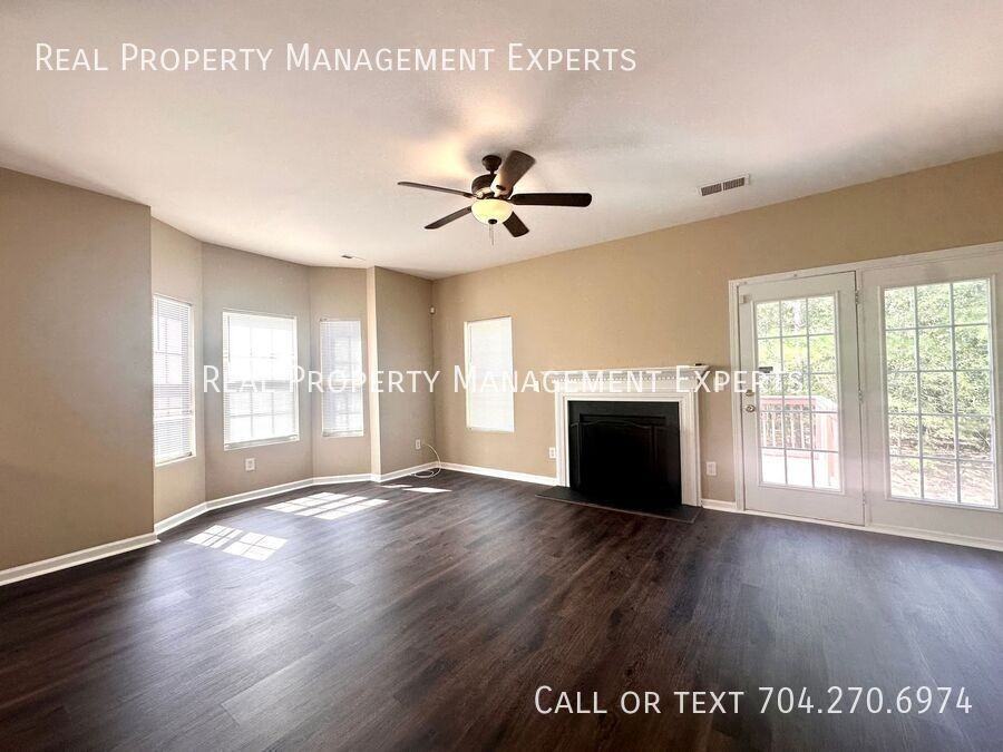 10076 Treeside Ln - Photo 7 of 24