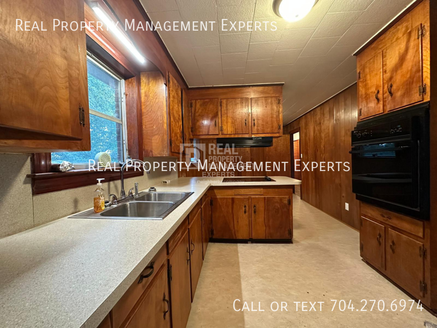 1396 Shinnville Rd - Photo 3 of 13