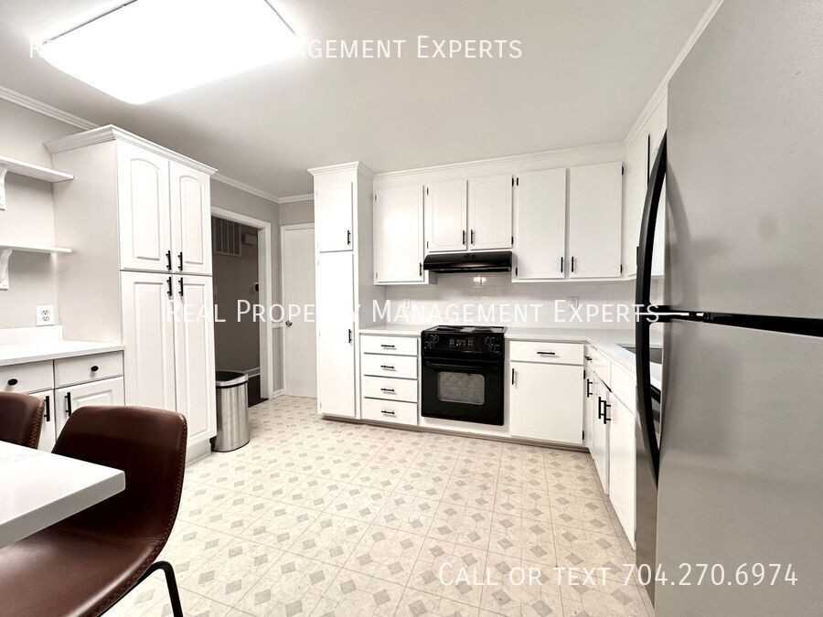 3311 Tyrone Dr - Photo 2 of 22