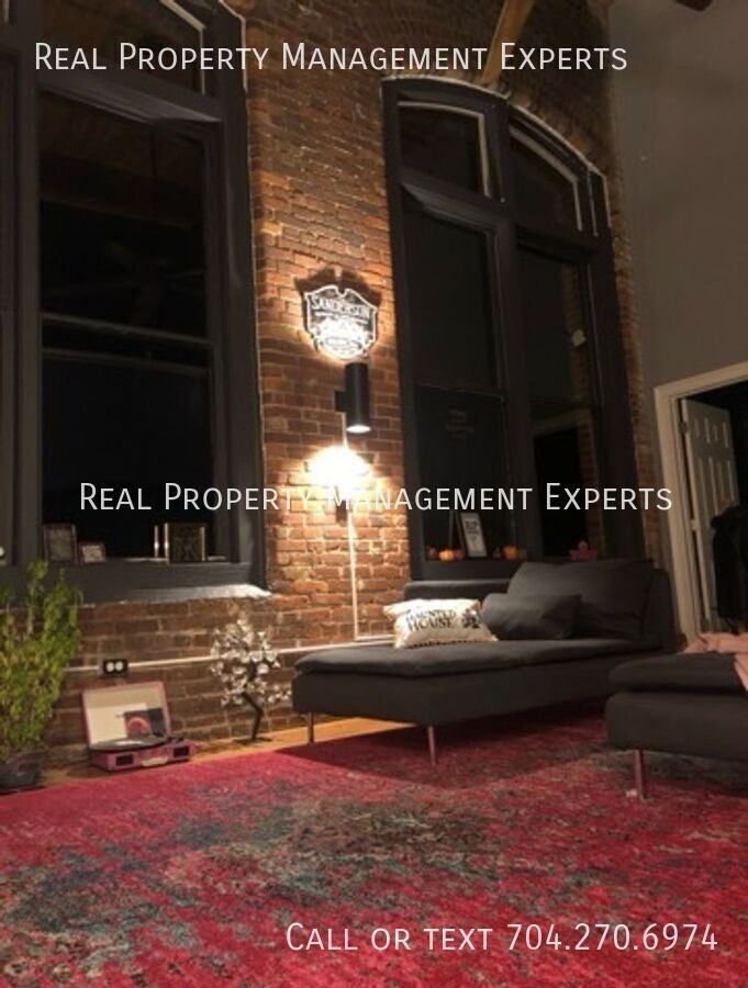 201 S Hoskins Rd #337