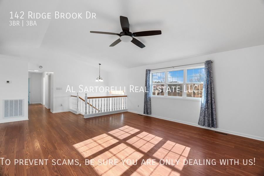 142 Ridge Brook Dr - Photo 4 of 38