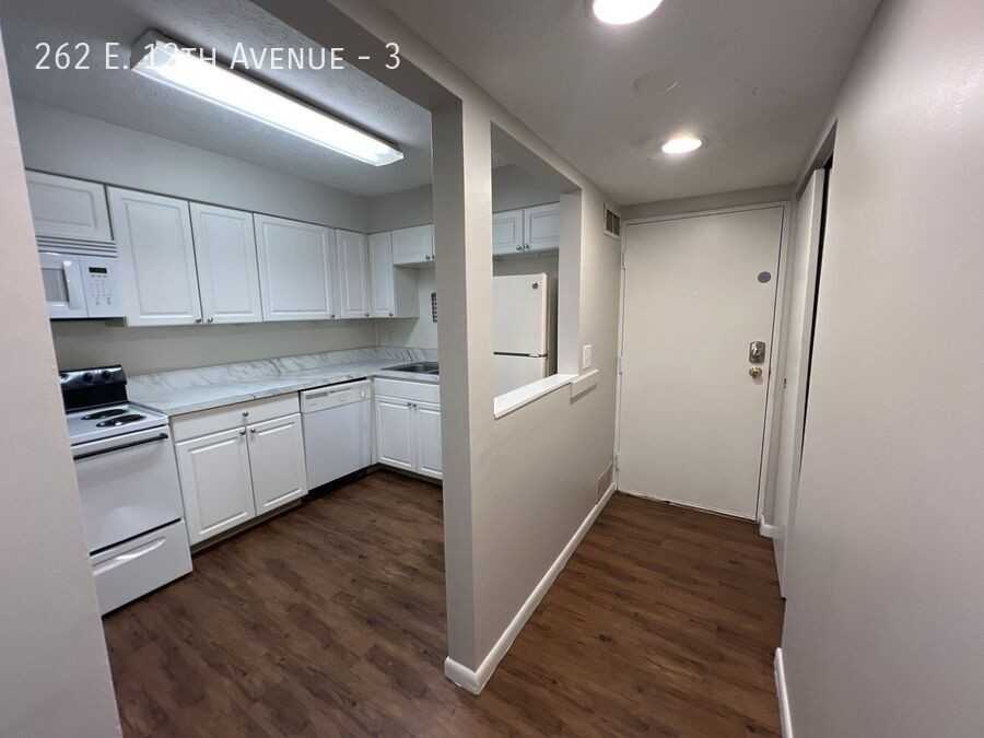 262 E 12th Ave #3 - Photo 3 of 23