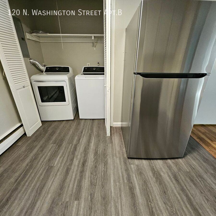 120 N Washington St Apt B - Photo 5 of 17