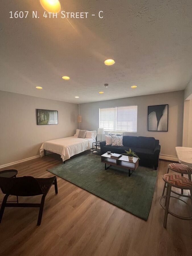 1607 N 4th St #C - Photo 2 of 11