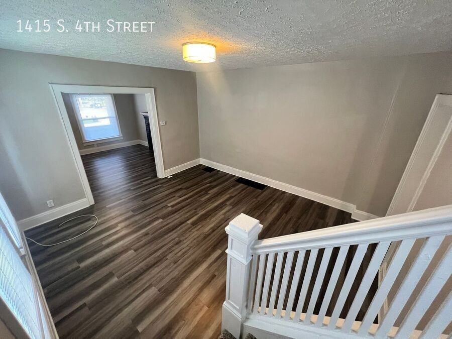 1415 S 4th St - Photo 5 of 22