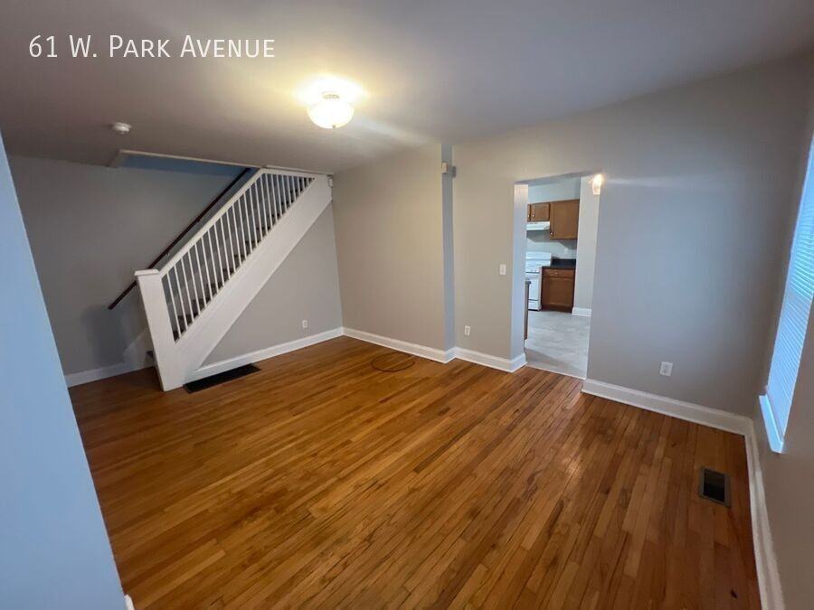 61 W Park Ave - Photo 2 of 41