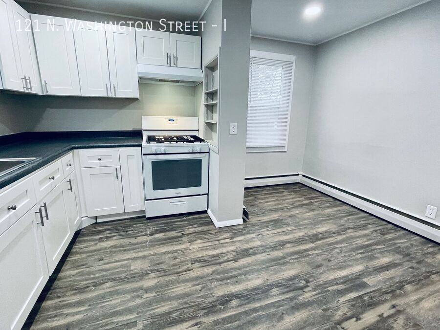 121 N Washington St #I - Photo 7 of 23