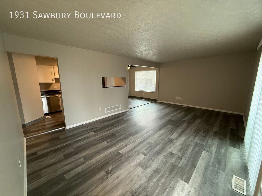 1931 Sawbury Blvd - Photo 2 of 14
