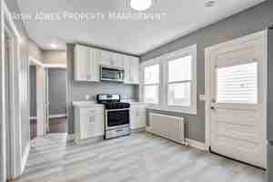 featured image of 190 Whitney Pl