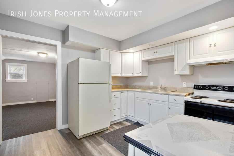 10601 Alleghany Rd - Photo 6 of 17