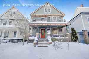 featured image of 324 West Ave #1