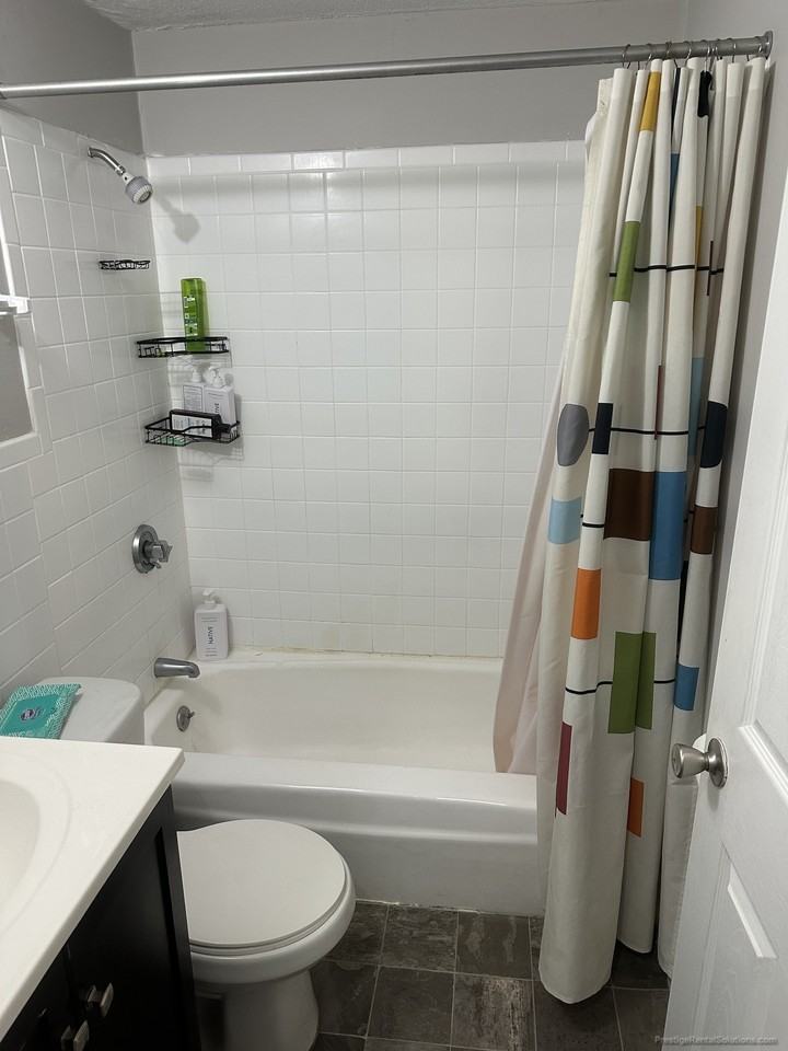 Thorndike St. & Commonwealth Ave. #D - Photo 6 of 12