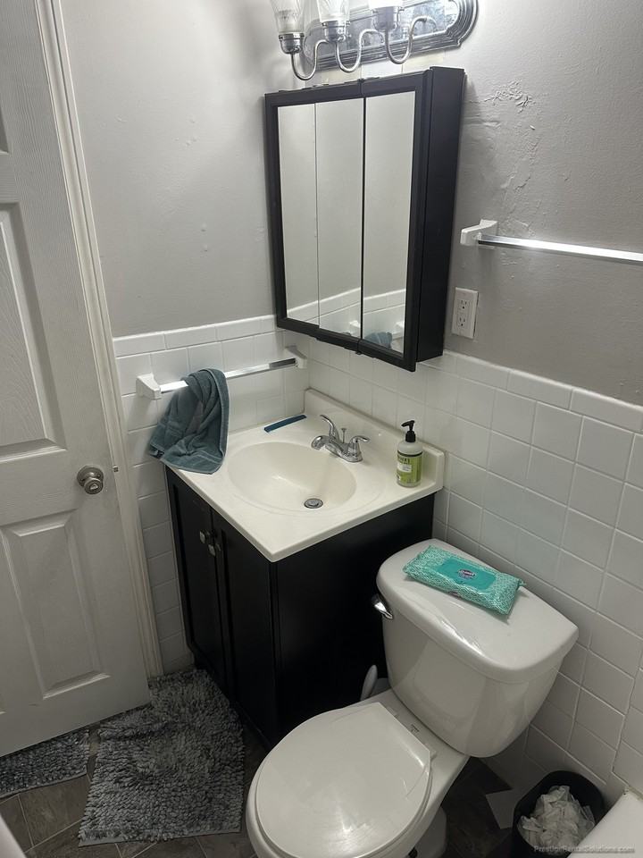 Thorndike St. & Commonwealth Ave. #D - Photo 7 of 12