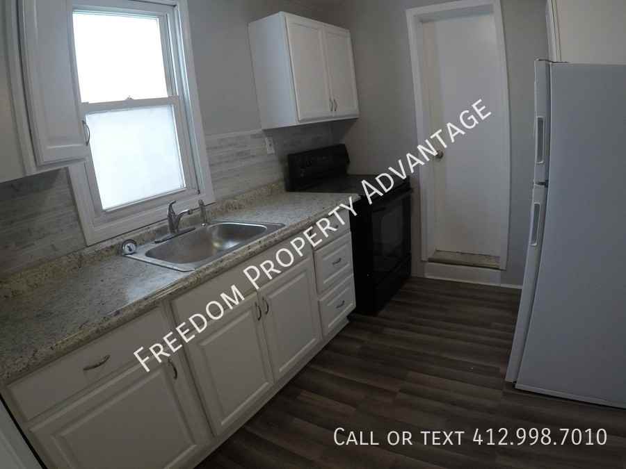 716 Saint Clair Ave - Photo 2 of 10