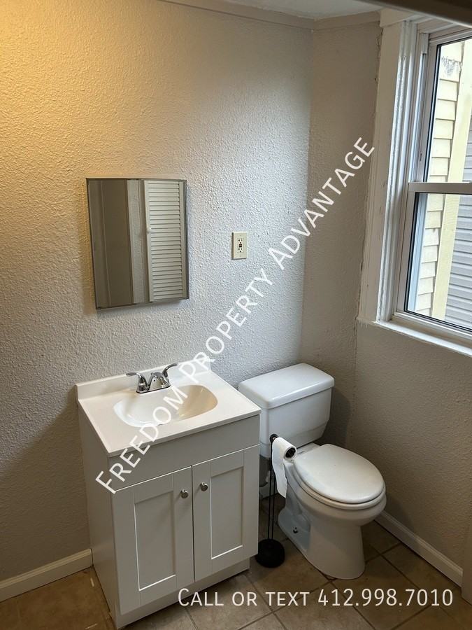 905 Cherokee St - Photo 3 of 32