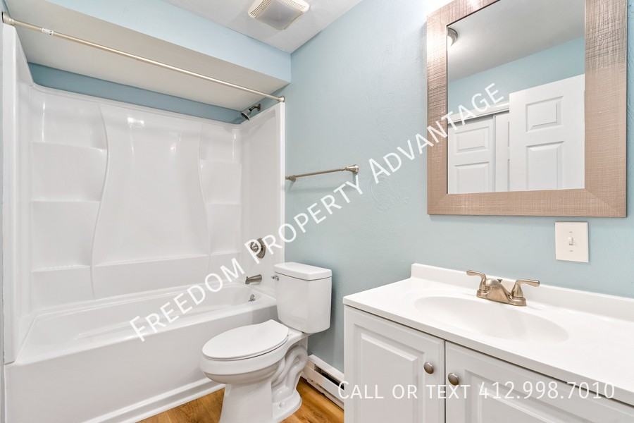 320 Bank St #B - Photo 5 of 23