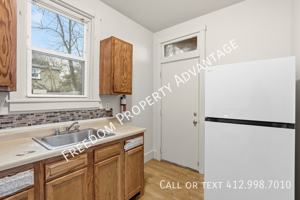 featured image of 412 Edgemont St #1