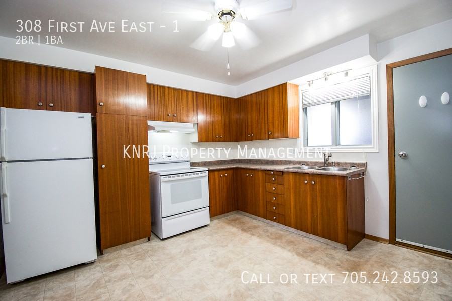 308 First Ave E #1 - Photo 3 of 12