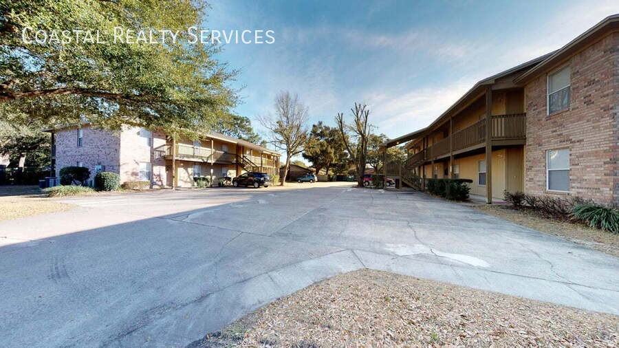 895 Silverwood 6 - Photo 4 of 15