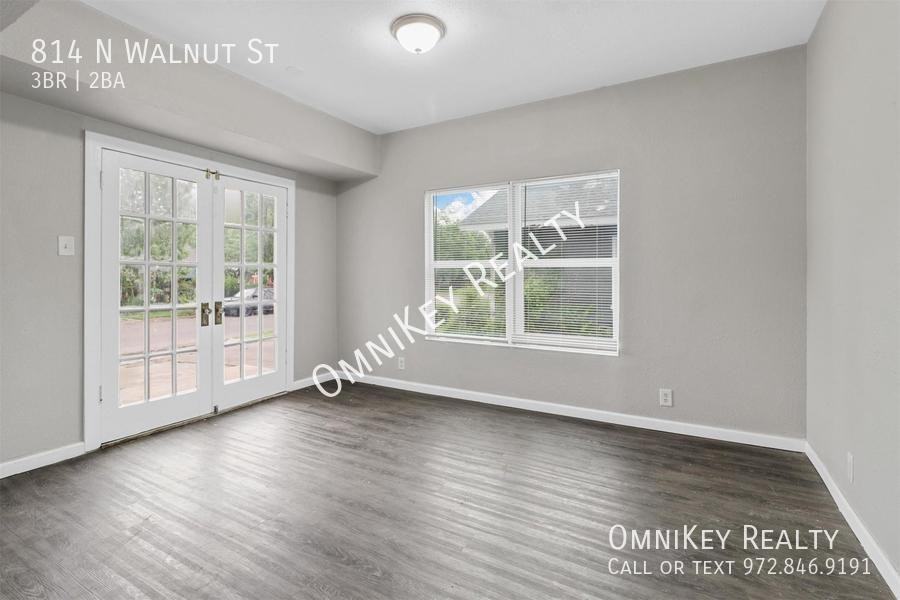 814 N Walnut St - Photo 3 of 14