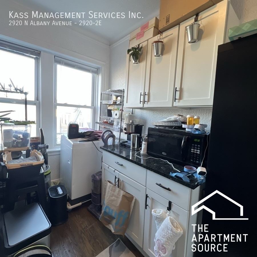 2920 N Albany Ave #2E - Photo 2 of 7