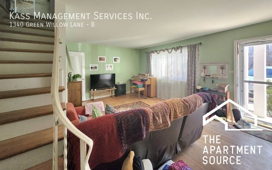 1340 Greenwillow Ln #B - Photo 3 of 11