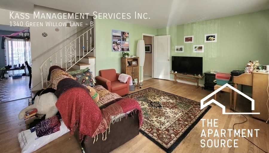 1340 Greenwillow Ln #B - Photo 4 of 11