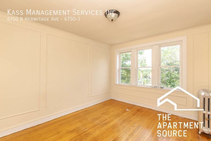 6750 N Hermitage Ave #3 - Photo 6 of 15