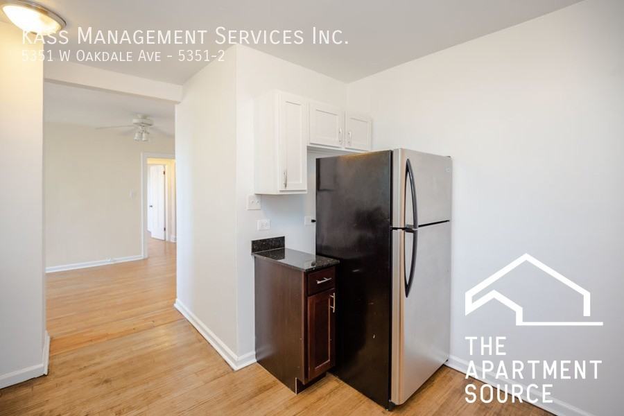 5351 W Oakdale Ave #2 - Photo 3 of 14