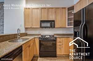 featured image of 1418 N Mohawk St #1S