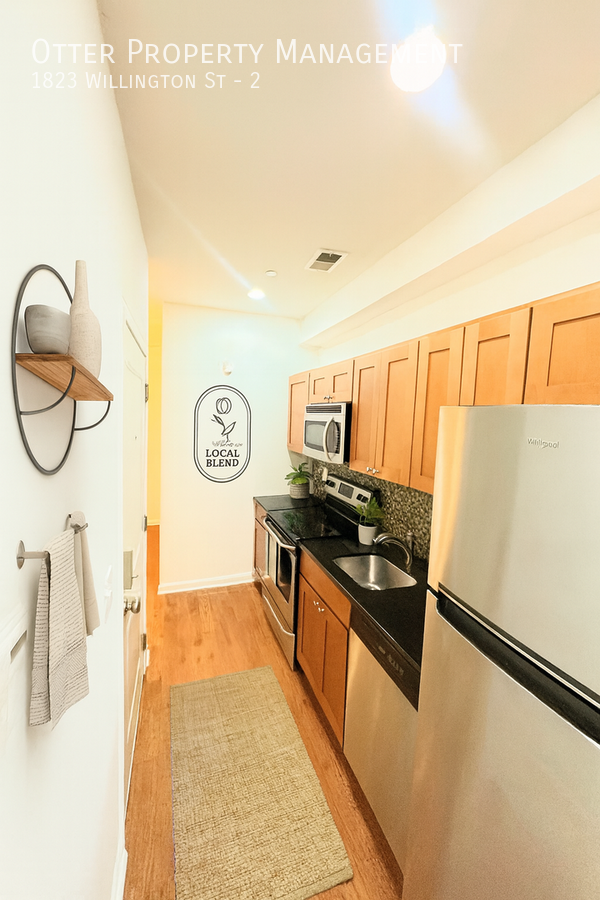 1823 N Willington St #2 - Photo 3 of 38