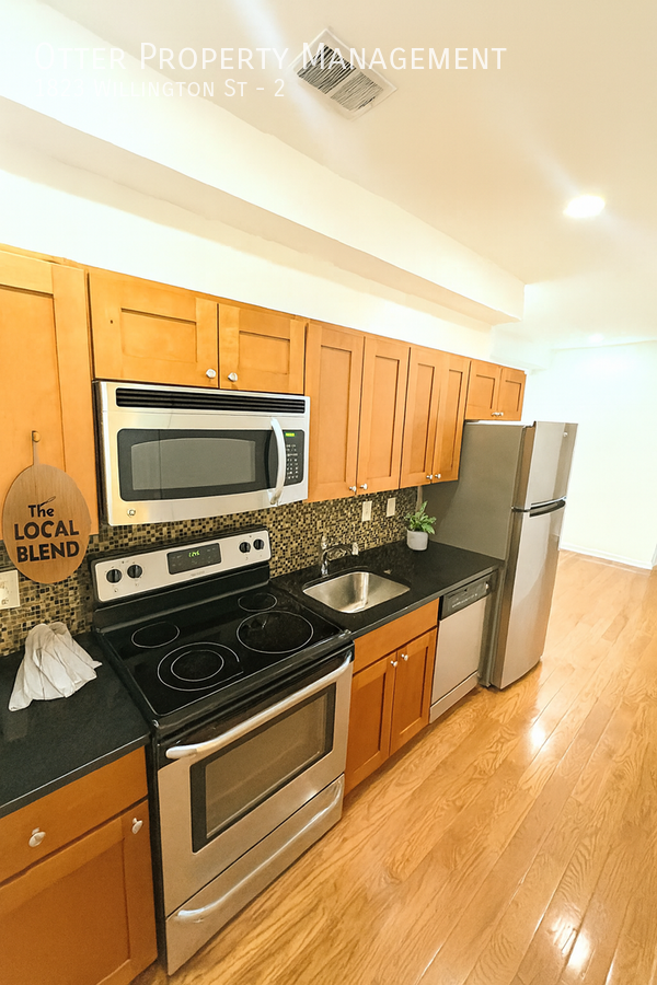 1823 N Willington St #2 - Photo 4 of 38