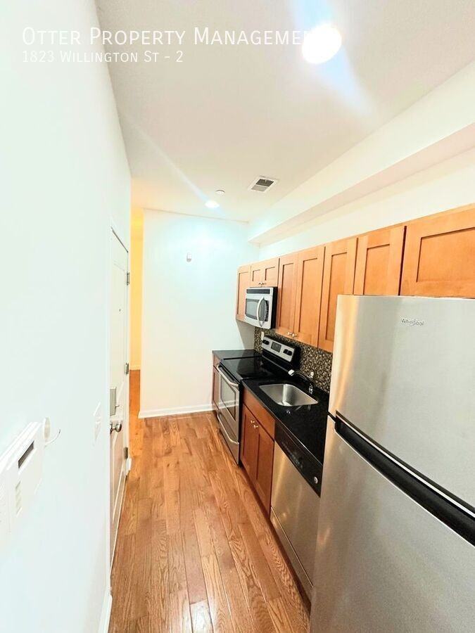 1823 N Willington St #2 - Photo 7 of 38