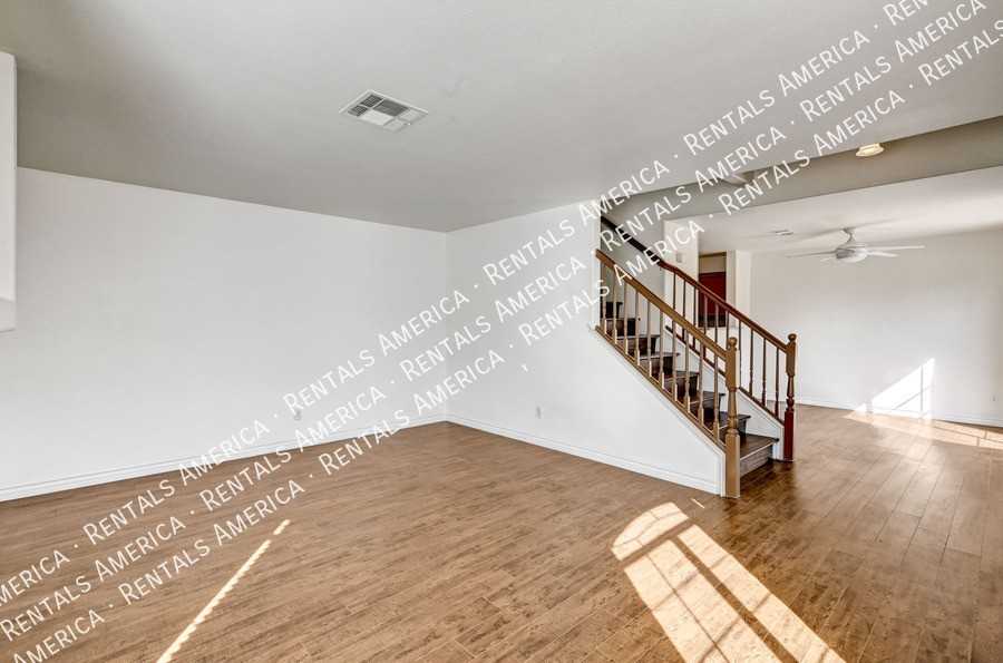 8144 Autumn Star Ave - Photo 3 of 15