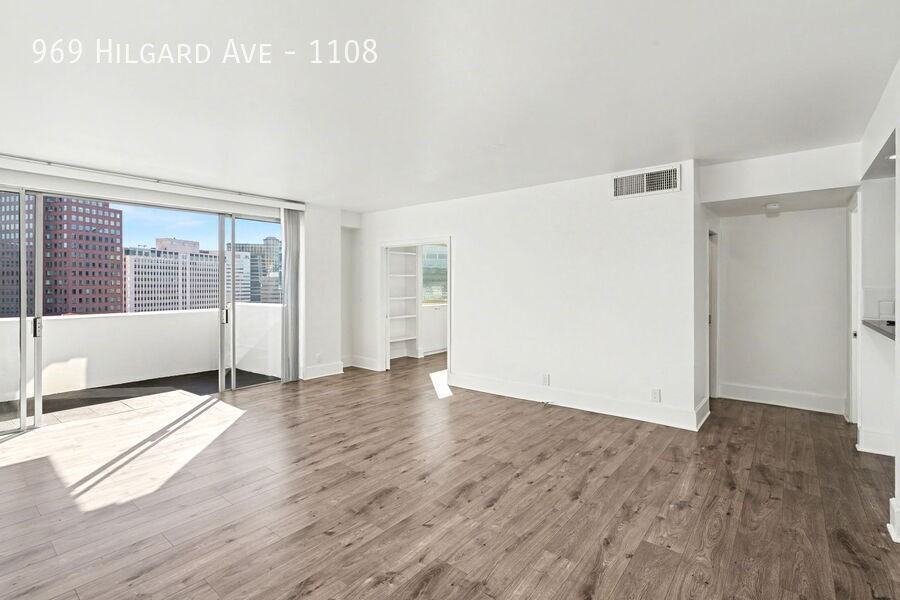 967 Hilgard Ave #1108 - Photo 3 of 32