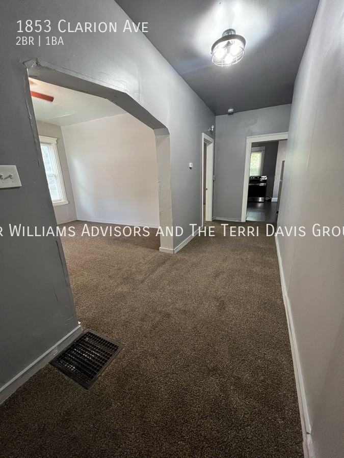 1853 Clarion Ave - Photo 2 of 12