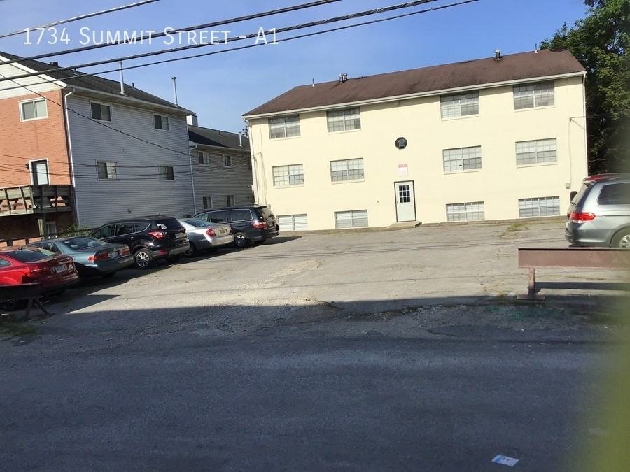 1734 Summit St #A1 - Photo 6 of 6