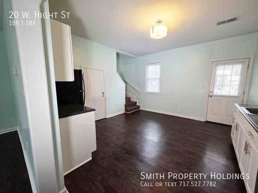 20 20 W. Hight St - Photo 6 of 18