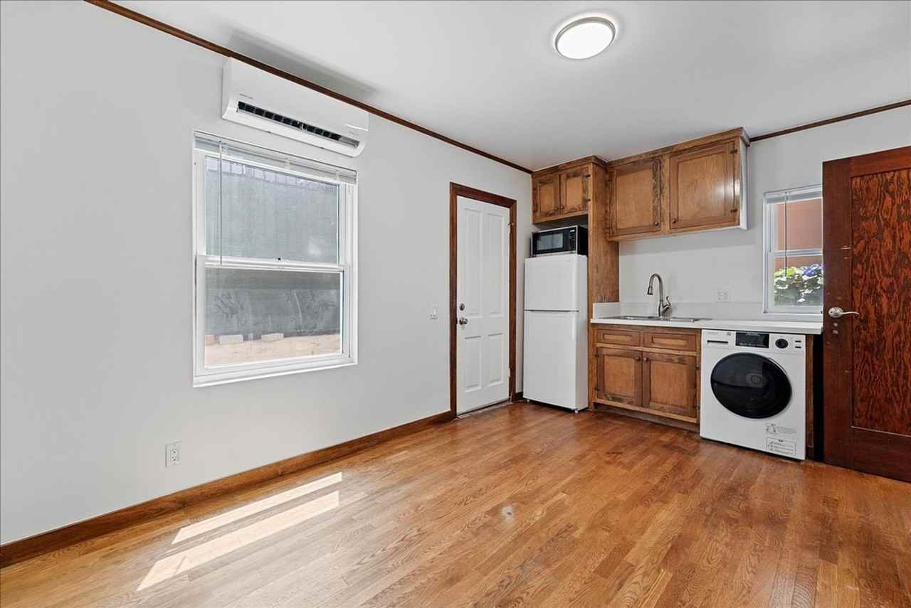 322 1/4 Columbia Ave #322-1-4 - Photo 2 of 12