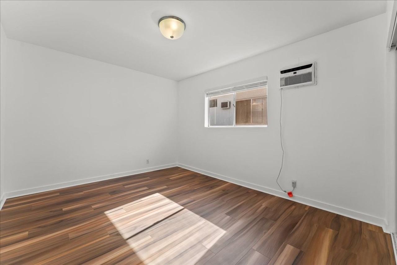 7733 Laurel Canyon Blvd #09 - Photo 7 of 19