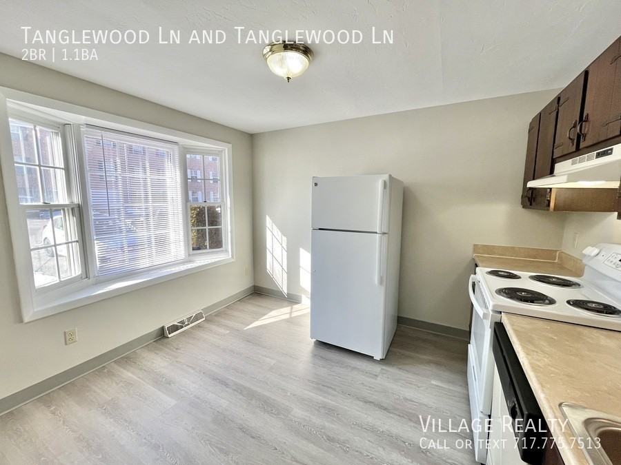 Tanglewood & Tanglewood Ln - Photo 2 of 50