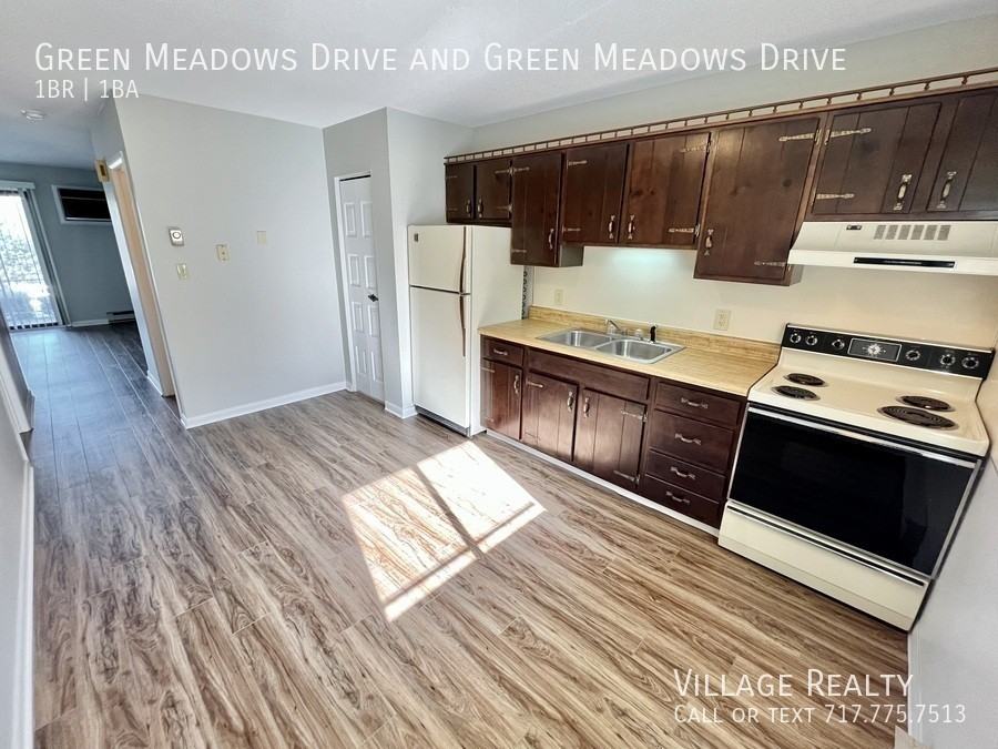 Green Meadows Drive & & Green Meadows Drive #528 - Photo 4 of 50