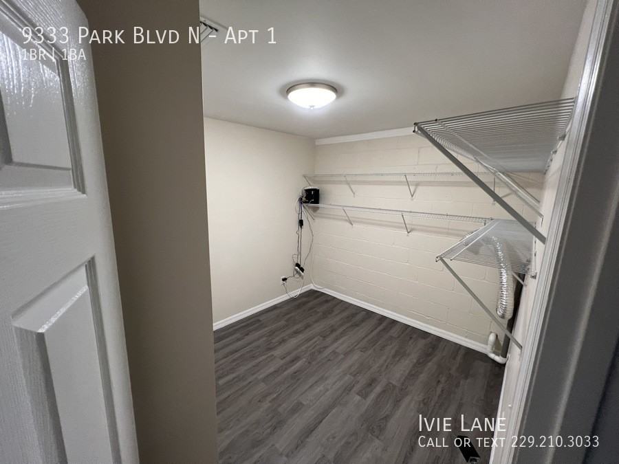 9333 Park Blvd #1 - Photo 6 of 10