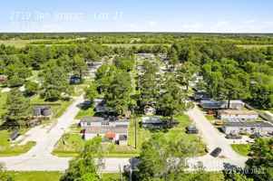 featured image of 2719 3rd St #LOT27