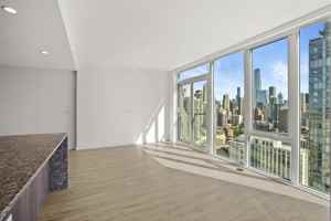 featured image of 1140 N Wells St #1-1