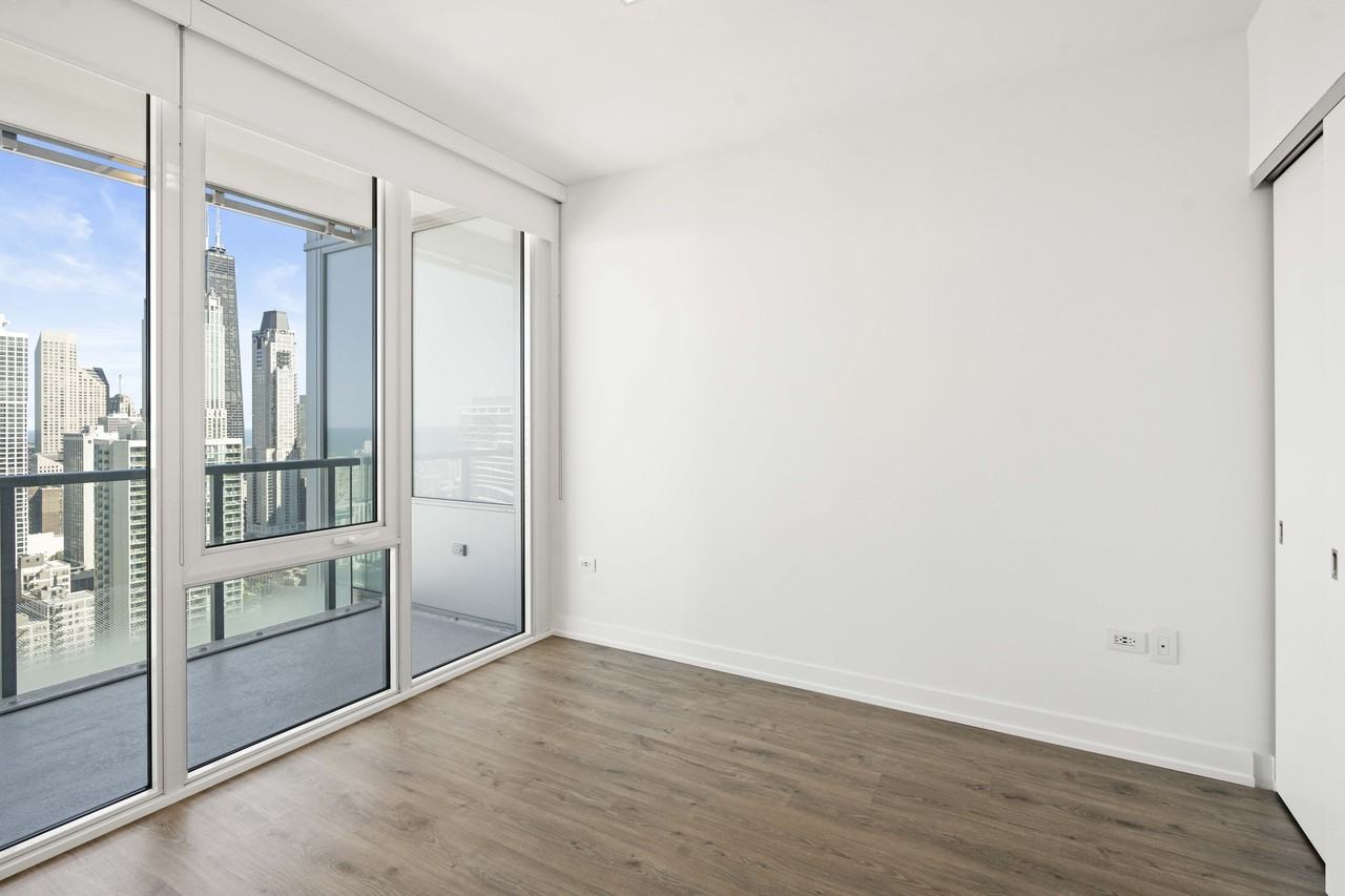 202 W Hill St #1-1 - Photo 6 of 24