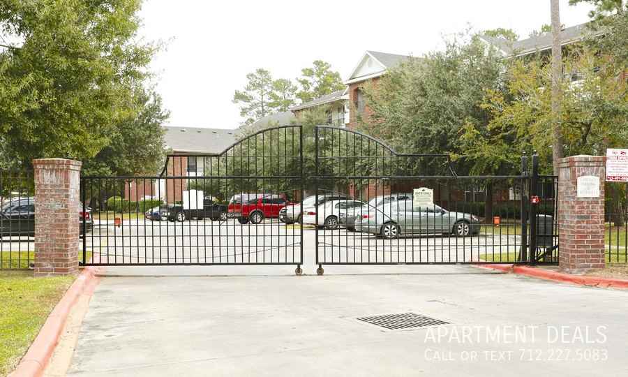 8152 Fm 1960 Bypass Rd W #1176 - Photo 5 of 33