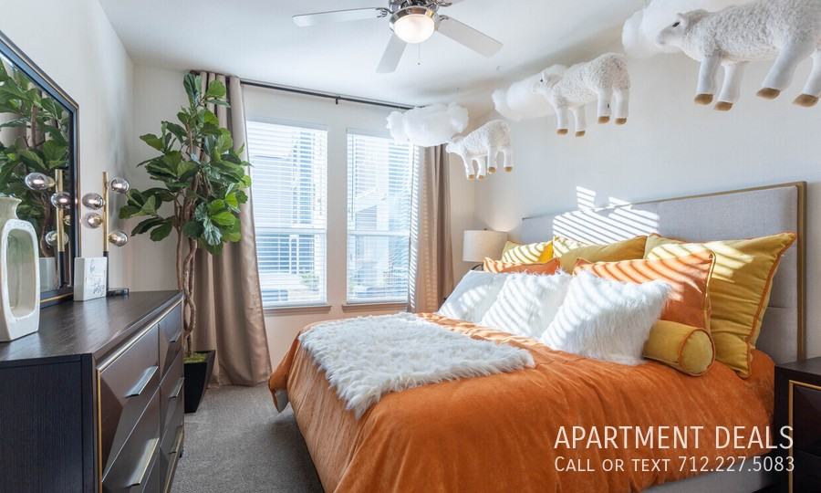 1716 Sterling Dr #1601 - Photo 4 of 39